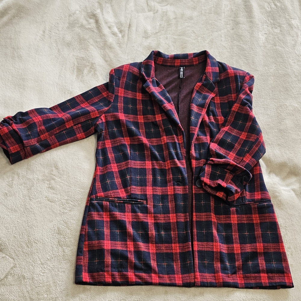 Plaid blazer in red and navy